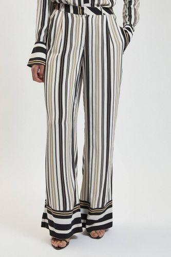 Pantalon Co-ord En Viscose À Rayures Contrastées Petite | Taille 16 - KarenMillen - Modalova