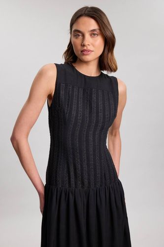 Robe Midi Tissée Texturée À Taille Basse Et Manches Longues | Taille 18 - KarenMillen - Modalova
