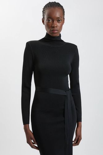 Robe Fourreau Maille Fluide Drapée À Épaulettes Structurées Et Col Montant | Taille Medium - KarenMillen - Modalova