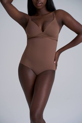 Culotte Sculptante Taille Haute | Taille Medium - KarenMillen - Modalova