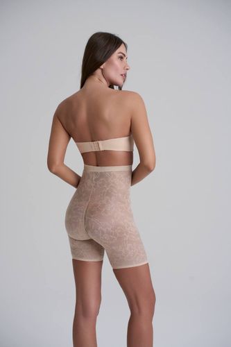 Short Gainant Taille Haute En Dentelle | Taille 2XL - KarenMillen - Modalova