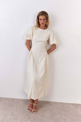 Robe Midi Texturée À Manches Bouffantes Et Godets Latéraux | Taille 42 - Warehouse - Modalova