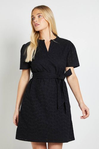 Robe Droite Broderie Anglaise Petite Taille Été | Taille 48 - Wallis - Modalova