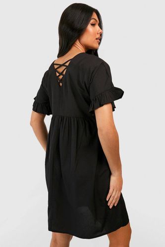 Robe de maternité en smock à manches à volants | Taille 44 - boohoo - Modalova