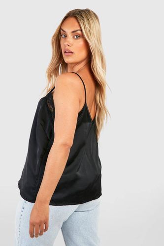 Cami satin en taille plus à bordure en dentelle | Taille 48 - boohoo - Modalova