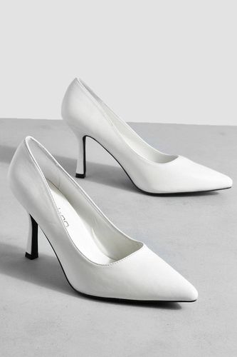 Escarpins À Talon Aiguille Bas Coupe Large | Taille 41 - boohoo - Modalova