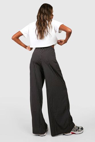 Pantalon fluide à rayures et jambes larges | Taille 44 - boohoo - Modalova