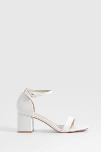 Talons minimalistes à talon bas | Taille 41 - boohoo - Modalova