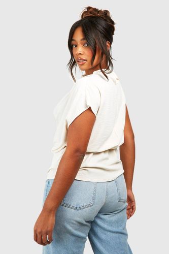 Blouse à encolure drapée et nœud pour grandes tailles | Taille 48 - boohoo - Modalova