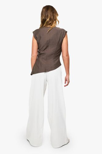 Pantalon ample à plis extrêmes | Taille 44 - boohoo - Modalova
