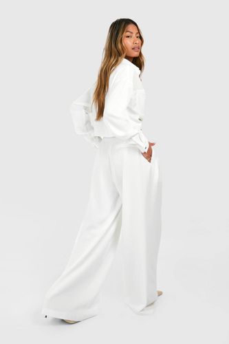 Pantalon plissé à jambes larges extrêmes taille basse | Taille 44 - boohoo - Modalova