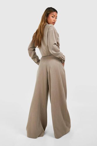 Pantalon plissé à jambes larges extrêmes taille basse | Taille 42 - boohoo - Modalova