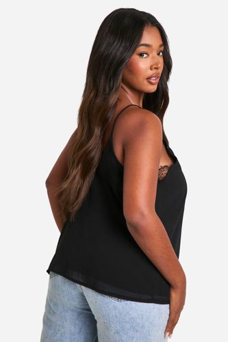Top camisole en chiffon avec insert de dentelle | Taille 48 - boohoo - Modalova