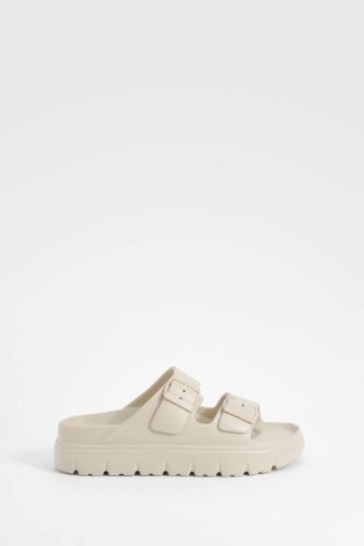 Claquettes carrées à boucle - Pointure large | Taille 37 - boohoo - Modalova