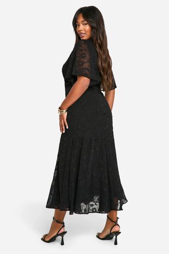 Plus Jacquard Floral Angel Sleeve Midaxi Dress | Taille 48 - boohoo - Modalova