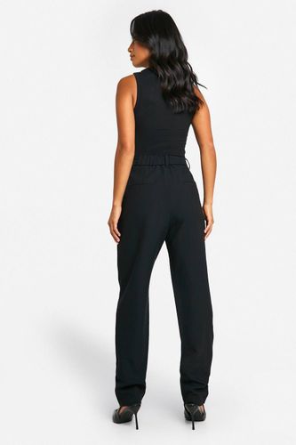 Pantalon Tailleur Petite Coupe Slim Jambe Fuselée Essentiel | Taille 16/28L - boohoo - Modalova