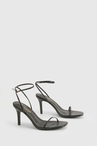 Escarpins stiletto à maintien large et design discret à talon bas | Taille 41 - boohoo - Modalova