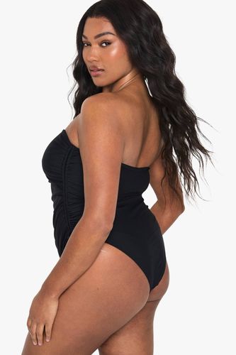 Plus Maillot de Bain Essentials Gainant avec Fronces pour le Ventre | Taille 54 - boohoo - Modalova