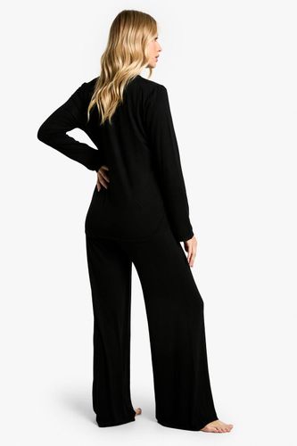 Maternity Long Sleeve Button Top & Wide Leg Trouser PJ Set | Taille 46 - boohoo - Modalova