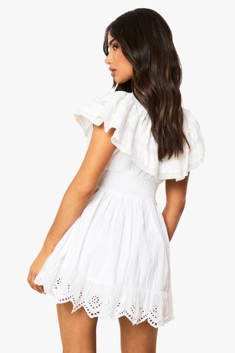 Robe Courte Petite À Volants Superposés Et Détail Boutons | Taille 44 - boohoo - Modalova