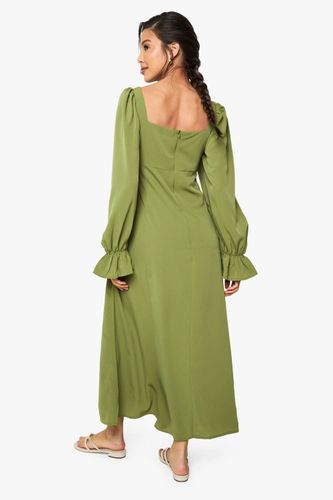 Robe longue de laitière texturée | Taille 44 - boohoo - Modalova
