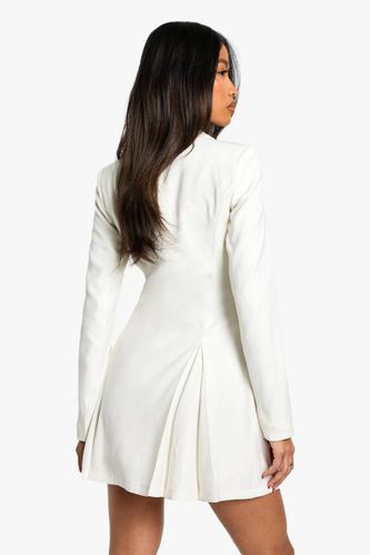Robe Blazer Cintrée À La Taille Avec Détail Agrafes Et Œillets Sur Mesure | Taille 44 - boohoo - Modalova