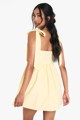 Cotton mini robe ruched au buste avec col en épaules et lien | Taille 42 - boohoo - Modalova