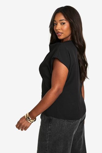 Plus TOP SANS MANCHES AVEC DÉTAIL COL DRAPÉ | Taille 48 - boohoo - Modalova