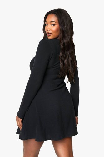 Robe mini skater en jersey côtelé avec détail froncé | Taille 48 - boohoo - Modalova
