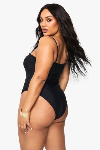 Maillot de bain croisé avec contrôle ventre Plus | Taille 48 - boohoo - Modalova