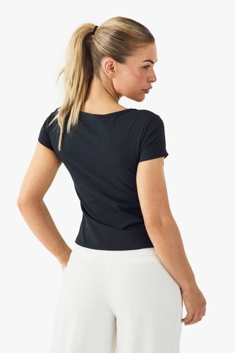 Buttery Soft Built in Padded Sweetheart Neck Cap Sleeve Top | Taille 44 - boohoo - Modalova