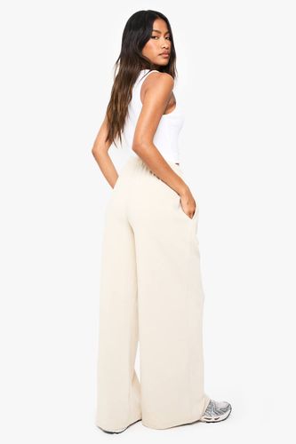 Basics Pantalon droit à côtes | Taille 44 - boohoo - Modalova