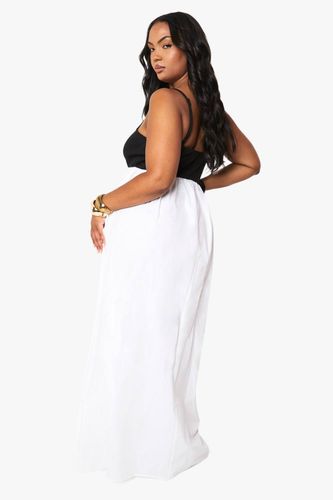 Robe maxi à bretelles Plus Fabric Mix | Taille 54 - boohoo - Modalova