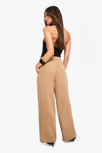 Pantalon tissé à plis et à jambes larges | Taille 44 - boohoo - Modalova
