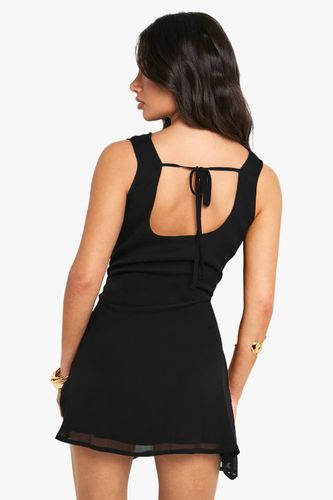 Petite robe mini slip en chiffon à encolure drapée | Taille 44 - boohoo - Modalova