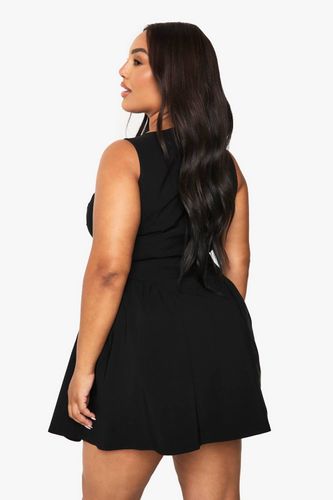 Robe mini patineuse à boutons pour grandes tailles | Taille 48 - boohoo - Modalova