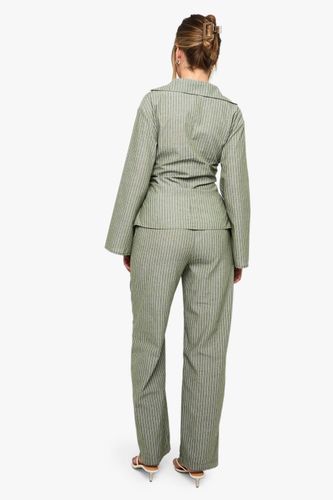 Pantalon droit rayé | Taille 44 - boohoo - Modalova