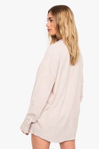 Chemise décontractée à rayures texturées | Taille 40 - boohoo - Modalova
