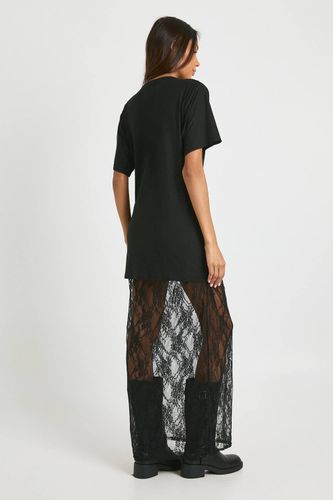 Robe t-shirt midaxi allongée avec détails en dentelle | Taille 46 - boohoo - Modalova