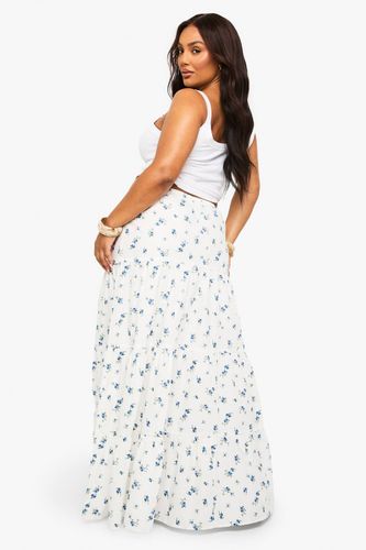 Jupe maxi à volants en popeline florale Plus | Taille 48 - boohoo - Modalova