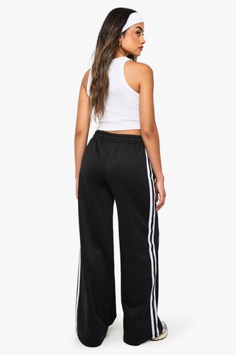 Joggeur à jambes droites en tricot avec bande latérale rayée | Taille Medium - boohoo - Modalova