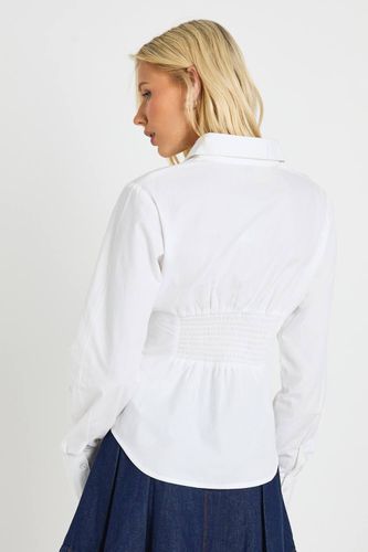 Chemise Cintrée Ajustée En Popeline De Coton | Taille 44 - boohoo - Modalova