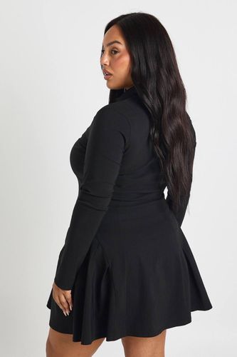 Robe blazer boutonnée à manches longues grande taille | Taille 48 - boohoo - Modalova
