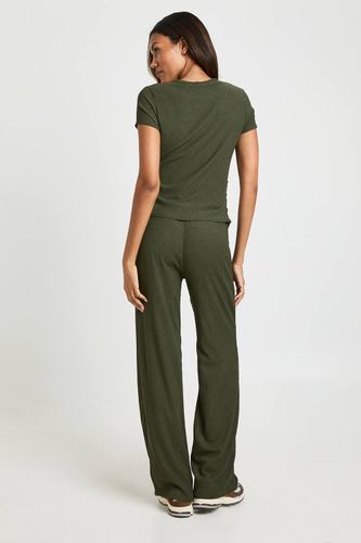 Ensemble Coordonné de Maternité T-shirt à Fronces Latérales et Pantalon Large | Taille 44 - boohoo - Modalova