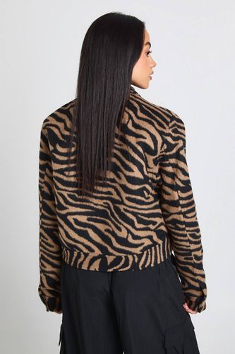 Veste Aspect Laine Imprimé Zèbre | Taille 44 - boohoo - Modalova