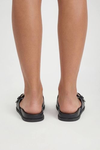 Sandales Plateformes À Boucle | Taille 41 - boohoo - Modalova