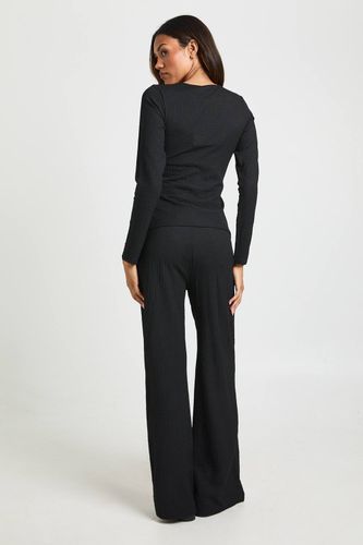 Ensemble Coordonné Maternité Top Texturé Manches Longues & Pantalon Large Taille Élastique | Taille 44 - boohoo - Modalova