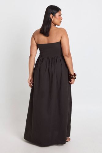 Robe Midaxi À Bandeau Grande Taille | Taille 48 - boohoo - Modalova