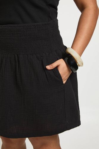 Short Grande Taille Taille Froncée En Gaze De Coton | Taille 46 - boohoo - Modalova