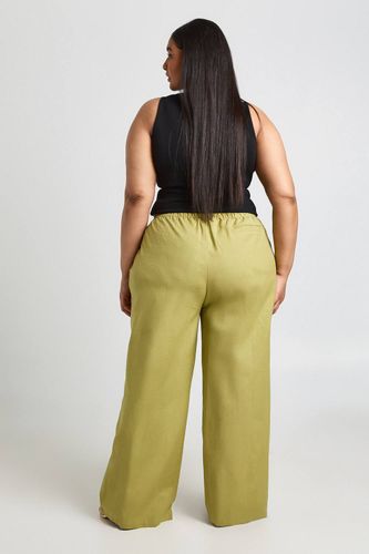 Pantalon Grande Taille En Lin | Taille 48 - boohoo - Modalova